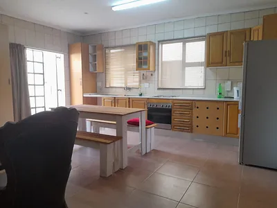2 Bedroom House To Rent in Johannesburg - I93d.webp