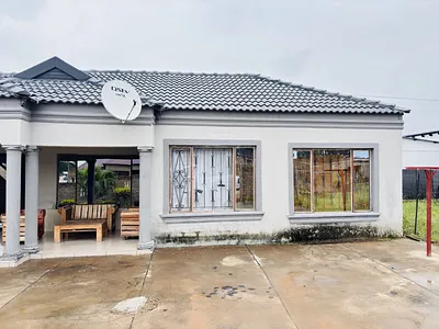 3 Bedroom House For Sale in Tzaneen - TxEc.webp