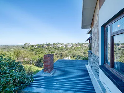 3 Bedroom House For Sale in Port Elizabeth - img