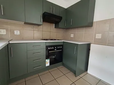 1 Bedroom Apartment For Sale in Randburg - 1IS6.webp