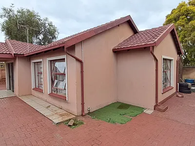 3 Bedroom House For Sale in Pretoria - img