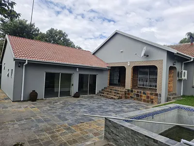 5 Bedroom House For Sale in Witbank - 470O.webp