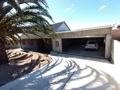 3 Bedroom House For Sale in Port Elizabeth - img