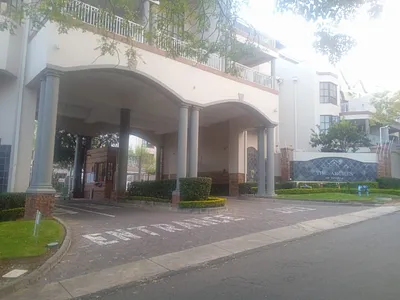 1 Bedroom Apartment For Sale in Sandton - o0Fr.webp
