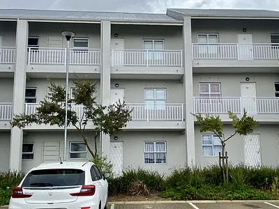 2 Bedroom Apartment For Sale in Kuils River - dlk4.webp