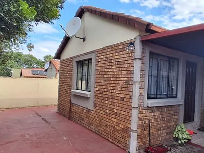 3 Bedroom House For Sale in Pretoria - bZGi.webp