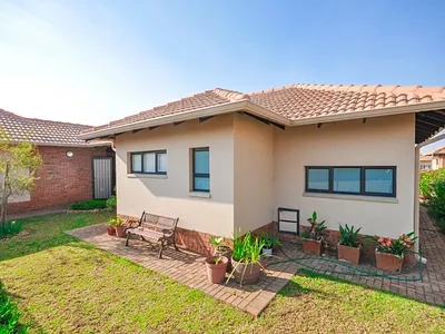 3 Bedroom Townhouse For Sale in Pretoria - EaEk.webp