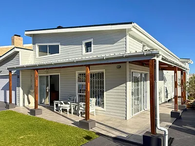 2 Bedroom House For Sale in Gansbaai - cwfQ.webp