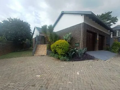 4 Bedroom House For Sale in Centurion - 84JM.webp