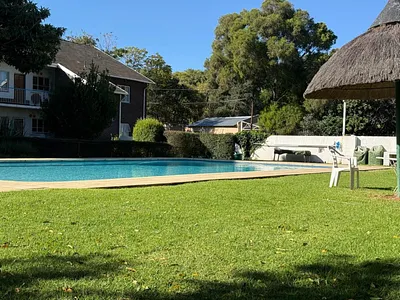 2 Bedroom House For Sale in Randburg - xjEK.webp