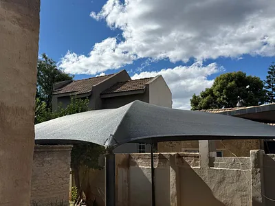 5 Bedroom House For Sale in Johannesburg - Nz6U.webp