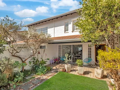 3 Bedroom Townhouse For Sale in Johannesburg - img
