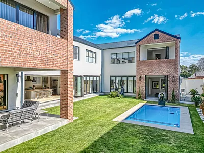 5 Bedroom House For Sale in Johannesburg - BLnG.webp