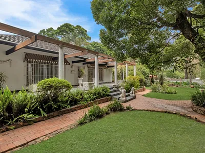 5 Bedroom House For Sale in Johannesburg - img