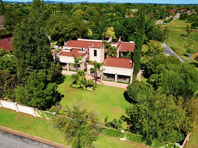 4 Bedroom House For Sale in Potchefstroom - ihwY.webp