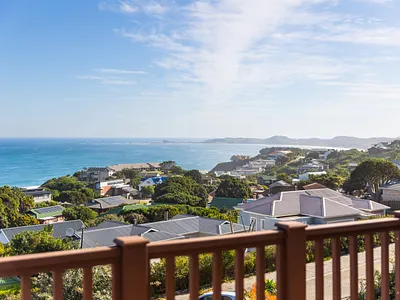 3 Bedroom Apartment To Rent in Knysna - img