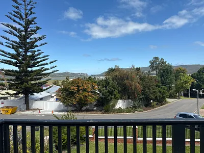 3 Bedroom House To Rent in Knysna - k8XW.webp