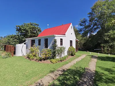 2 Bedroom Apartment To Rent in Knysna - ttof.webp