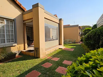 3 Bedroom Townhouse For Sale in Pretoria - 1Cbr.webp