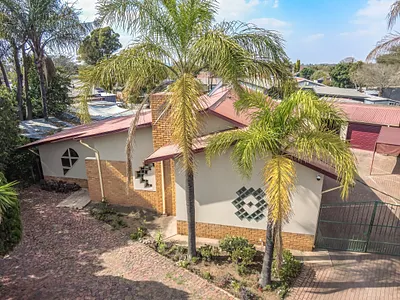 4 Bedroom House For Sale in Pretoria - 3LHq.webp