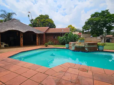 4 Bedroom House For Sale in Pretoria - wk5F.webp