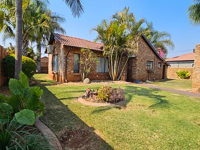 3 Bedroom House For Sale in Pretoria - EcMi.webp