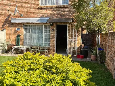 2 Bedroom Apartment To Rent in Pretoria - 8lCn.webp