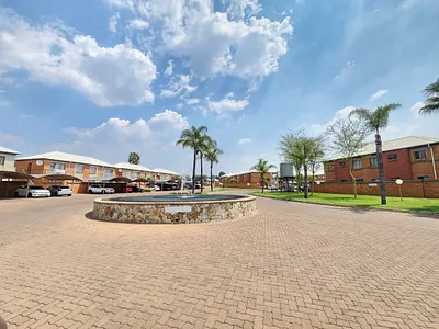 3 Bedroom Apartment To Rent in Pretoria - 7WAK.webp