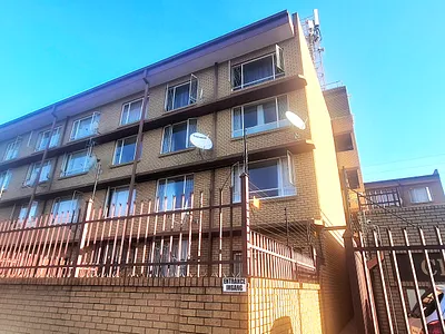 2 Bedroom Apartment To Rent in Pretoria - CRfc.webp