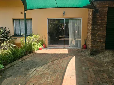 1 Bedroom Apartment To Rent in Pretoria - BG4f.webp