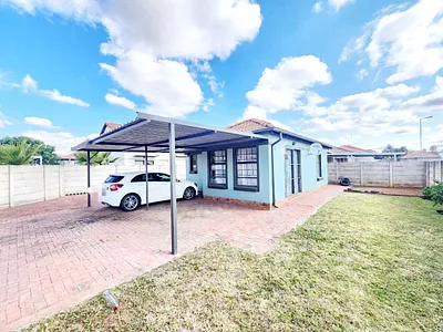2 Bedroom Townhouse To Rent in Andeon, Pretoria - IDM8.webp