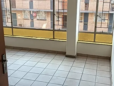 2 Bedroom Apartment For Sale in Pretoria - qjNs.webp