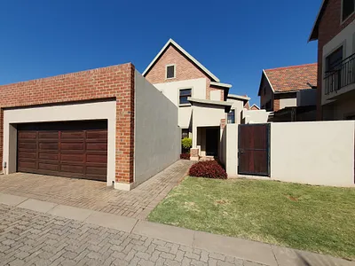 3 Bedroom House For Sale in Pretoria - sHSj.webp