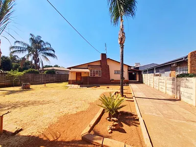 3 Bedroom House For Sale in Pretoria - 2cm7.webp
