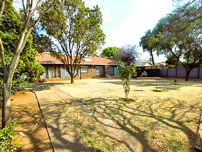 4 Bedroom House For Sale in Centurion - aGMw.webp