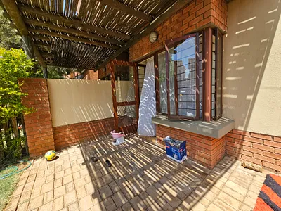 2 Bedroom Apartment For Sale in Pretoria - 0ZYD.webp