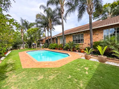 3 Bedroom House For Sale in Centurion - 7nps.webp