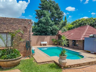 4 Bedroom House For Sale in Pretoria - QShB.webp