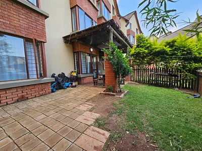 2 Bedroom Apartment For Sale in Pretoria - rGx4.webp