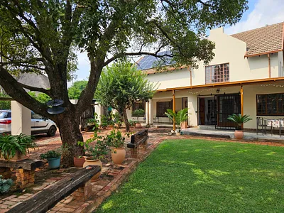 4 Bedroom House For Sale in Pretoria - YV1v.webp
