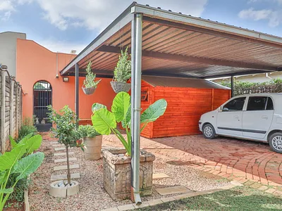 1 Bedroom House For Sale in Pretoria - oNbV.webp