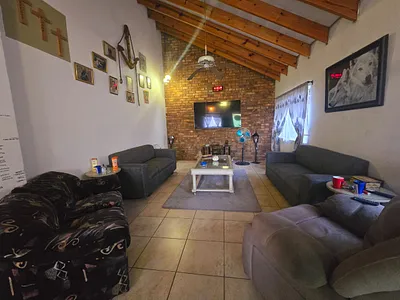 2 Bedroom House For Sale in Pretoria - wWBI.webp
