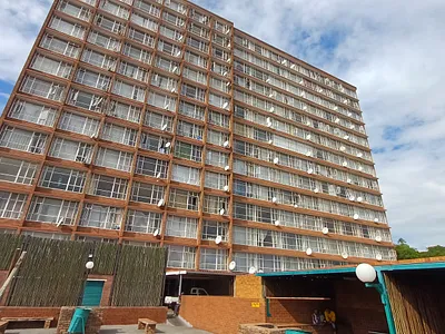 2 Bedroom Apartment For Sale in Pretoria - ylJx.webp
