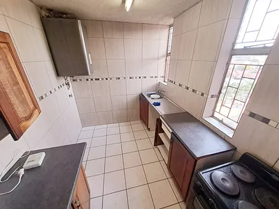 1 Bedroom Apartment To Rent in Pretoria - 3UG2.webp