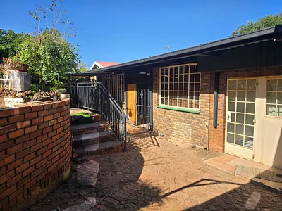 3 Bedroom House For Sale in Pretoria - q94E.webp