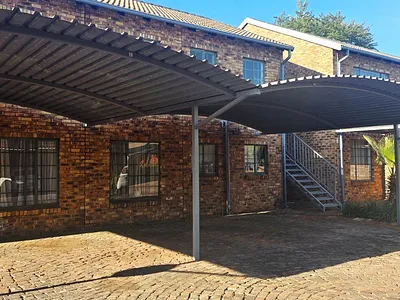 1 Bedroom Apartment For Sale in Pretoria - D62T.webp
