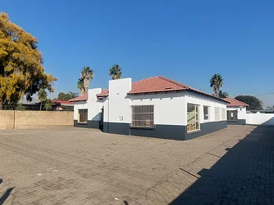 9 Bedroom House For Sale in Pretoria - tveT.webp