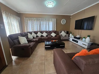 4 Bedroom House For Sale in Pretoria - xFS5.webp