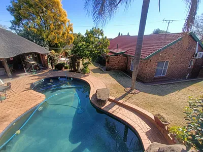 3 Bedroom House For Sale in Centurion - MGZg.webp