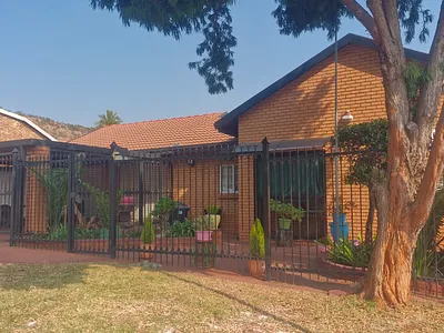 3 Bedroom Townhouse To Rent in Pretoria - img